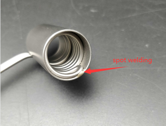 熱いランナーのノズルの暖房のために締まる鋼鉄カバーが付いている螺線形のヒーター