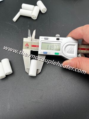 標準的な熱対組成のための費用対効果の高い4穴ステアチートセラミック隔離器